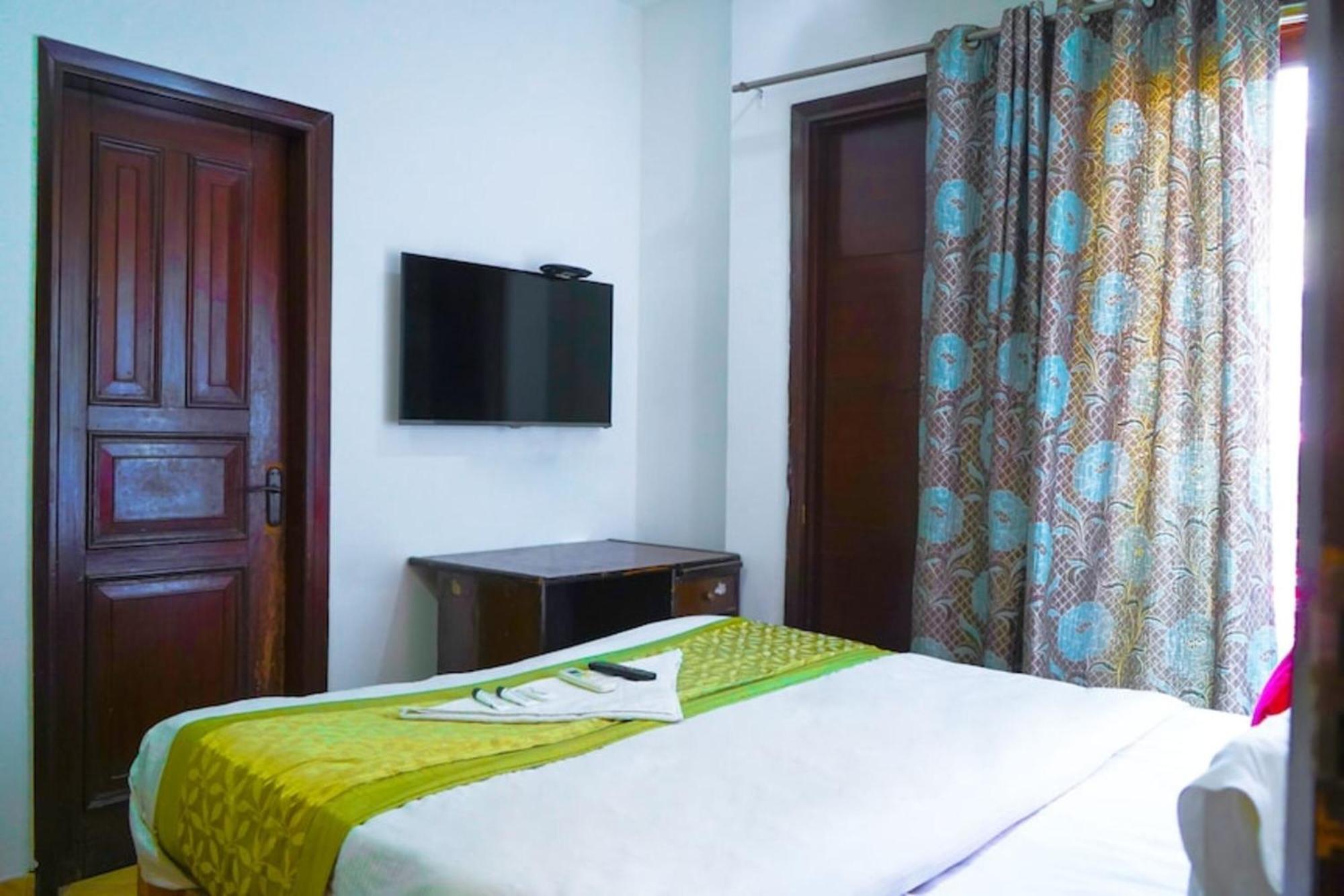 Deluxe Rooms In Jangpura Nueva Delhi Exterior foto