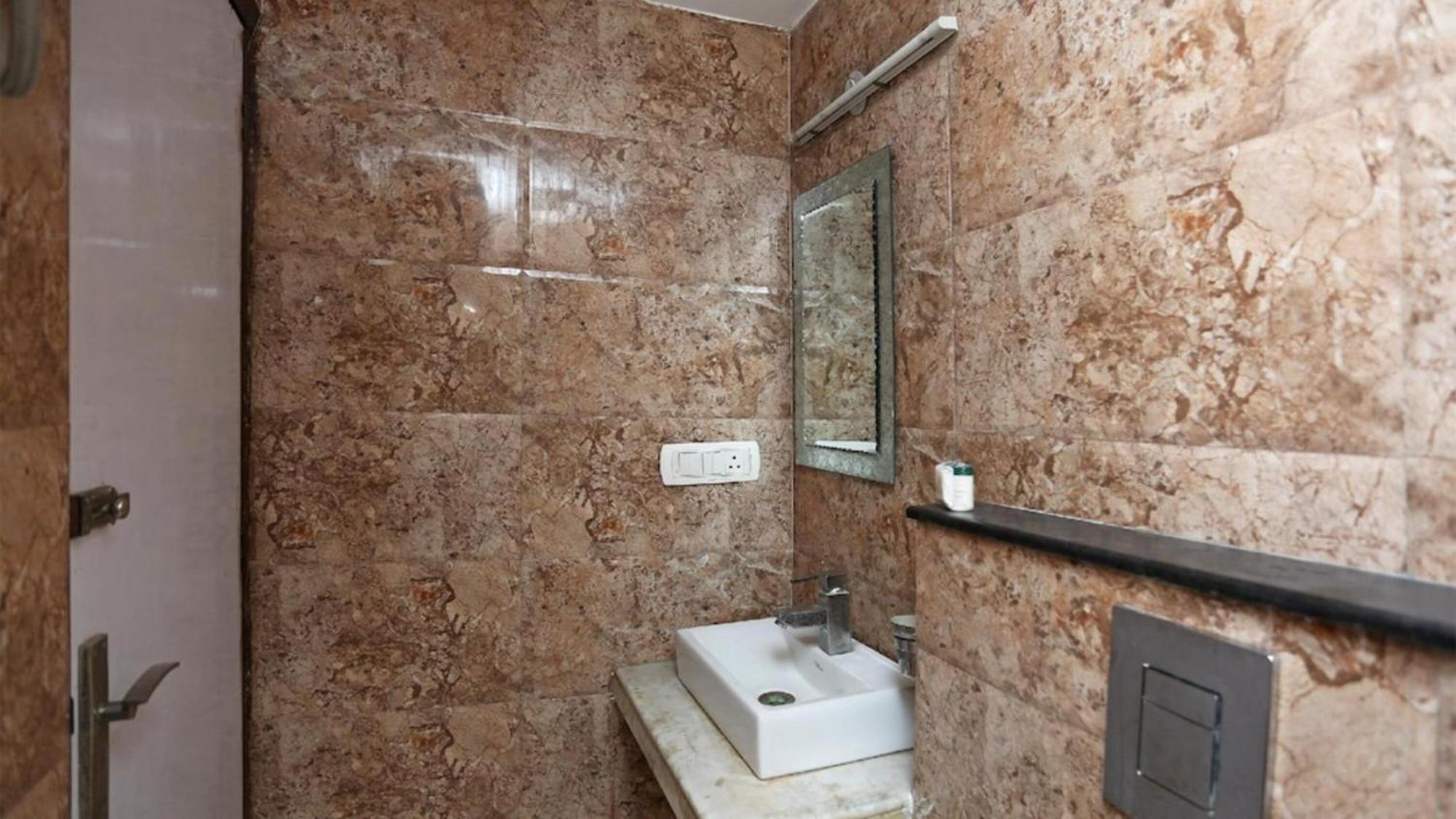 Deluxe Rooms In Jangpura Nueva Delhi Exterior foto
