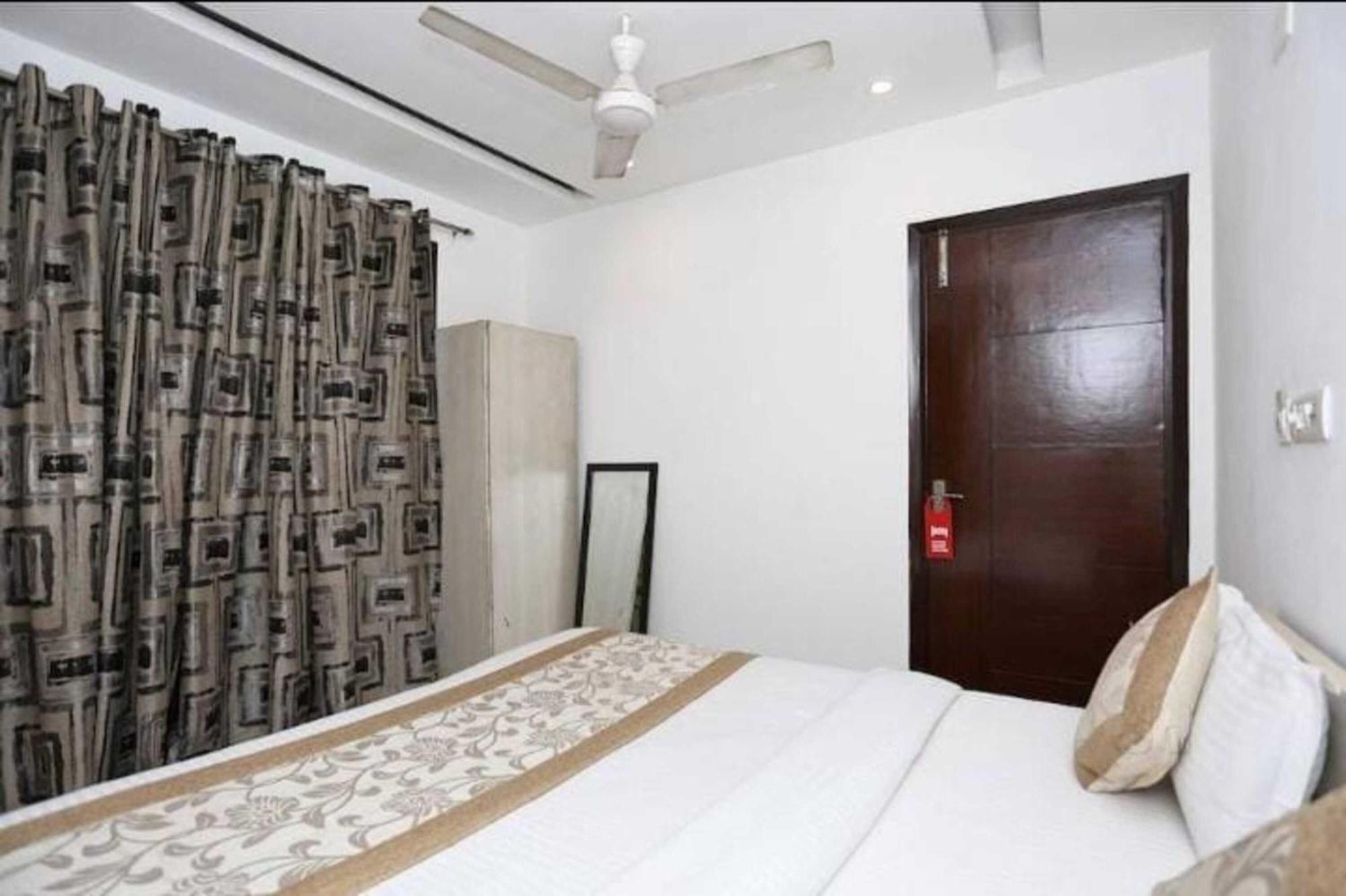 Deluxe Rooms In Jangpura Nueva Delhi Exterior foto